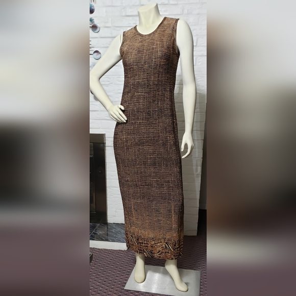 PLEAT PLEAT BY RAFAEL | Sleeveless Maxi Dress - Picture 1 of 6